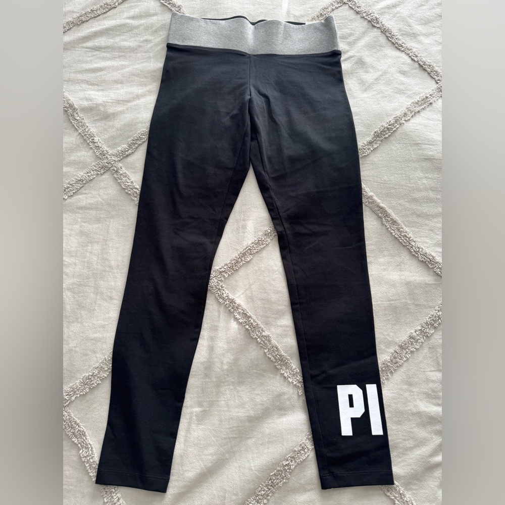 BNWT Victoria’s Secret Medium Yoga Leggings